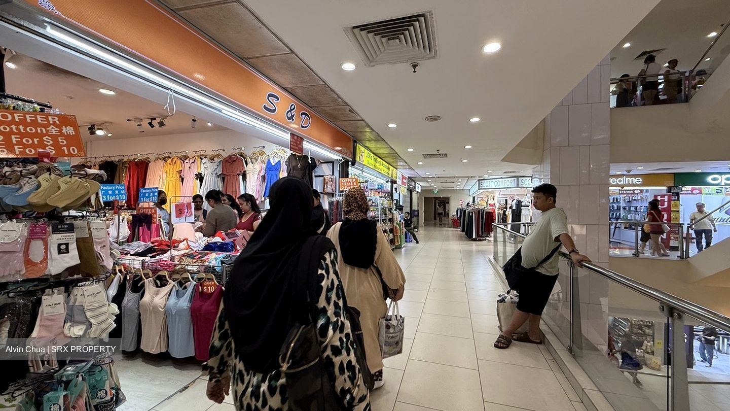 Lucky Plaza (D9), Retail #491366431